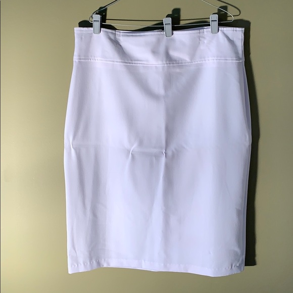 beloved Dresses & Skirts - 3X White Pencil Skirt